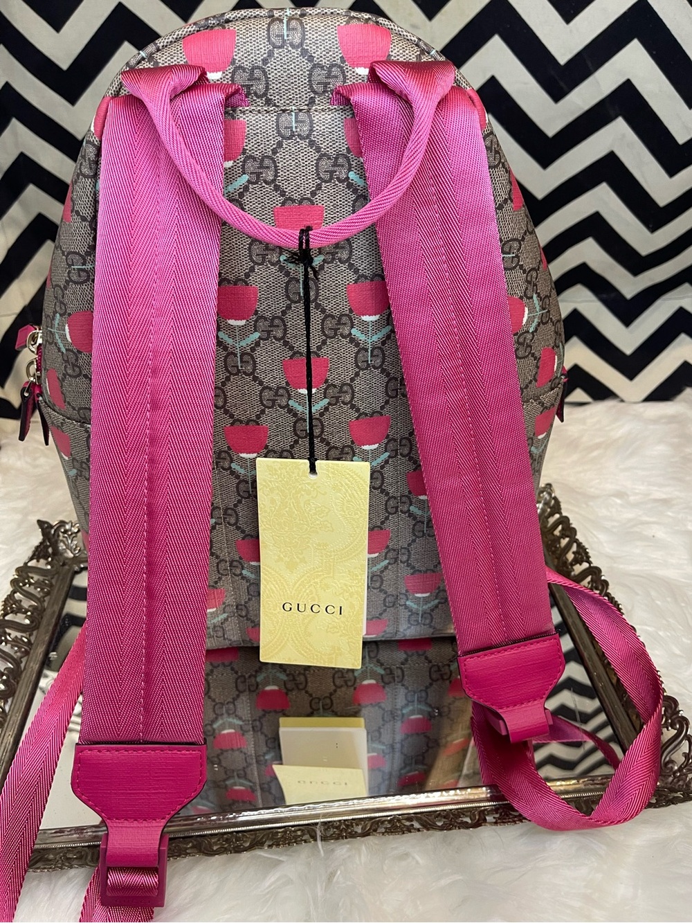 Pristine Gucci x Kim Seung-yeon GG Supreme Tulip Mini Backpack, With Dust Bag - Picture 15 of 16
